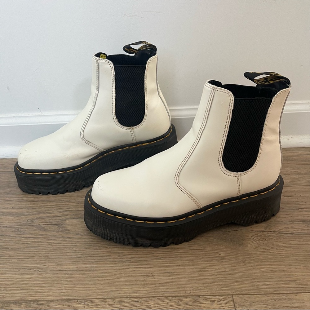 Dr. Martens 2976 Chelsea Boot‎ White Sz 8